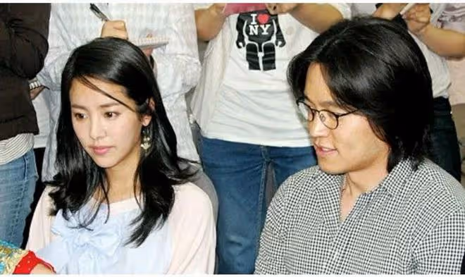 多次與合作男星傳出緋聞卻無一證實，如今的她依舊越單身越美麗