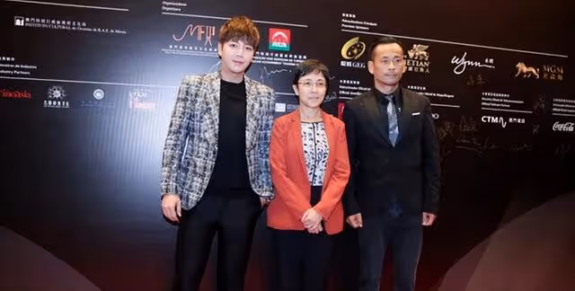 這些韓國明星早已名聲爛透，國人對他們依舊愛得寬容