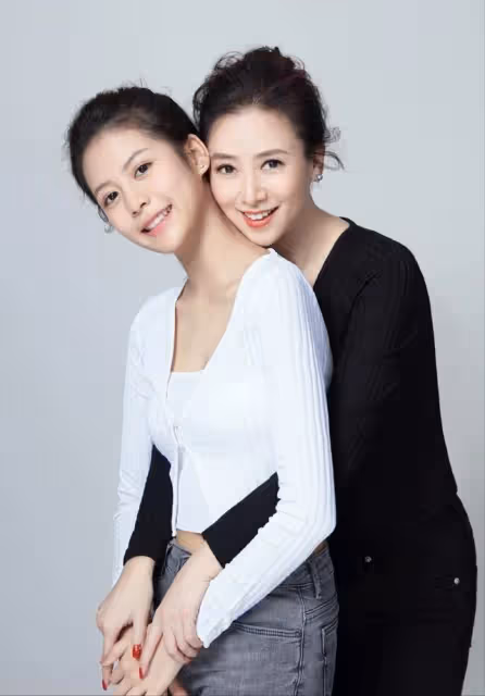 有靈氣!前亞姐冠軍15歲女兒曬古風造型被贊,曾被質疑不是其親生