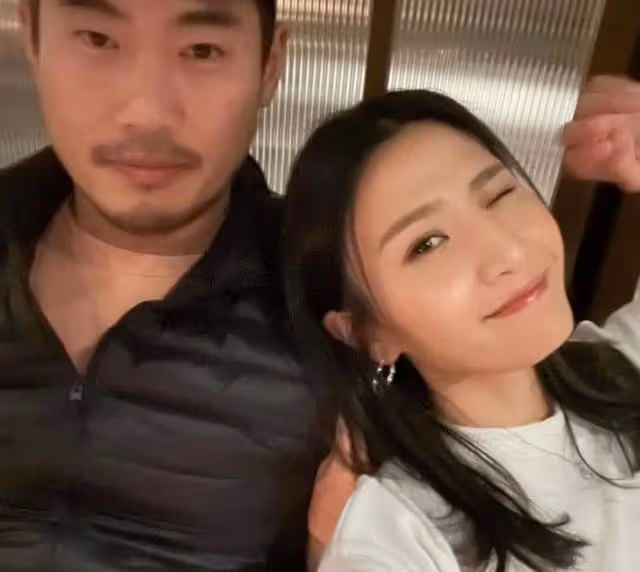 被網友曝街頭與老外消遣!香港瑜伽女神發文霸氣反擊:怎麼不拍照