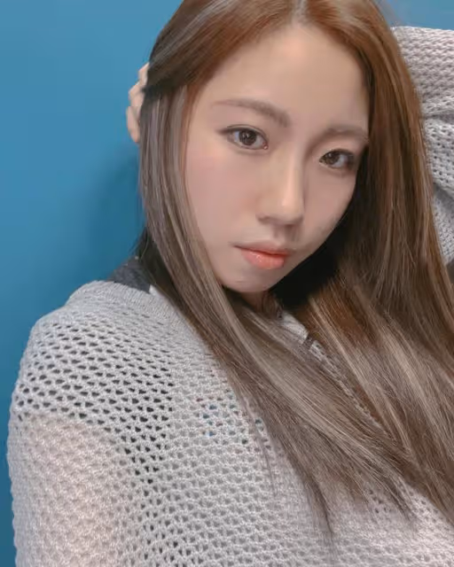 江華兒子近照曝光,濃眉大眼帥氣十足,拒絕入行當護士救死扶傷