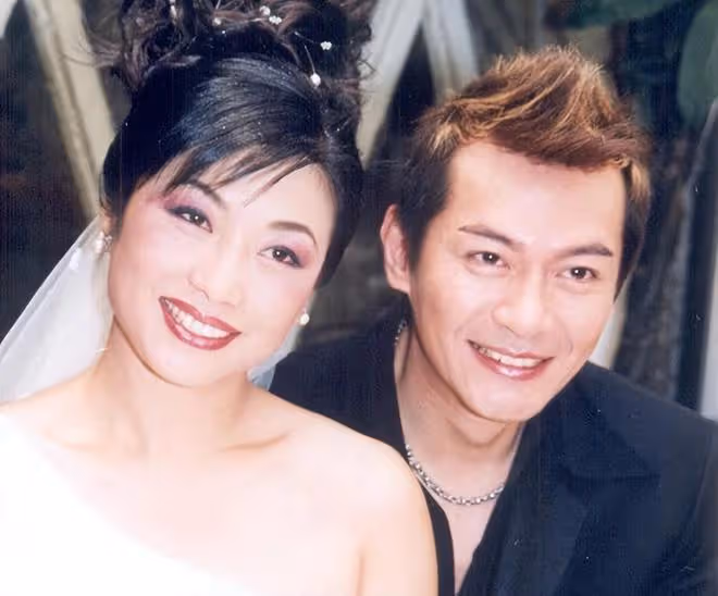 江華兒子近照曝光,濃眉大眼帥氣十足,拒絕入行當護士救死扶傷