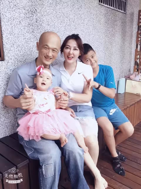 她曾是民視當家花旦!李佩怡嫁地主「掌管2千坪民宿」 為懷二胎「臥床3個月」挺孕肚考上碩士