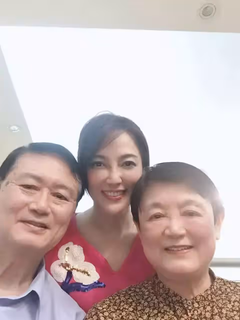 她曾是民視當家花旦!李佩怡嫁地主「掌管2千坪民宿」 為懷二胎「臥床3個月」挺孕肚考上碩士