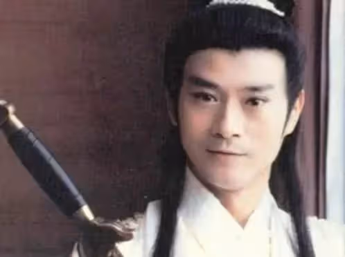 同樣是鄭少秋的女兒,沈殿霞和官晶華的女兒一對比,差距太明顯,網嘆:真是同父不同命