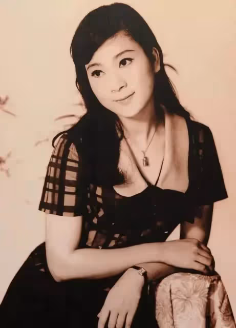 76歲陳寶珠,為愛遠走他鄉,最終與摯愛之人擦肩而過,如今再憶已看淡一切:有些錯過,是最好的結局