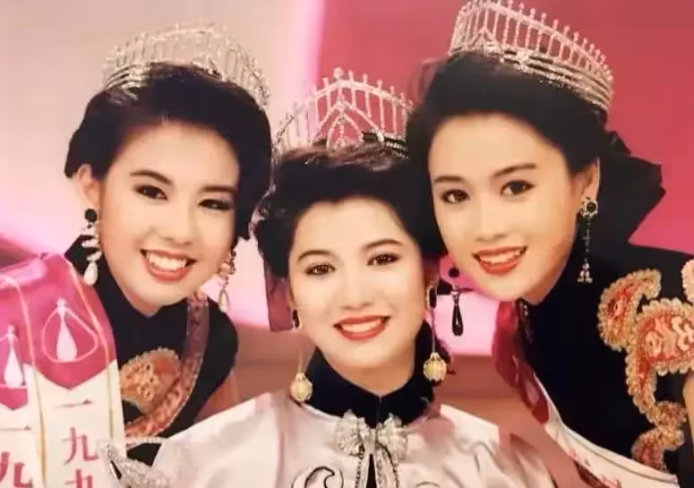 有一種愛情叫袁詠儀與張智霖,兩人攜手走過30年,成娛樂圈典範