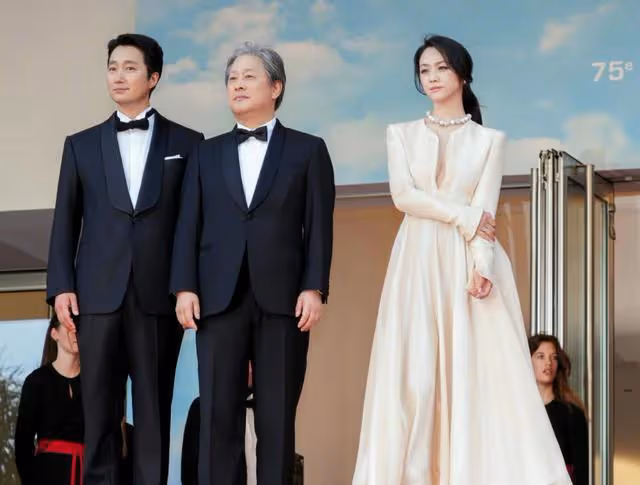 湯唯3個造型美翻坎城，還有6位中外美人穿出女神范兒，驚艷了時光