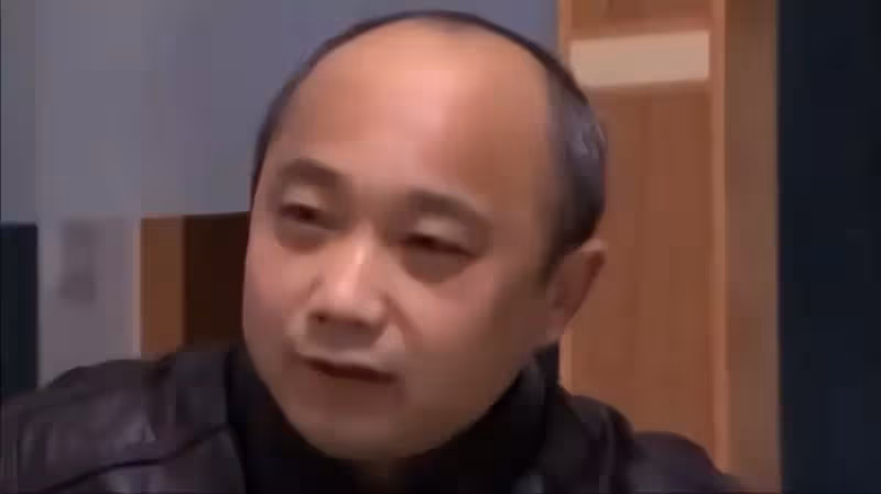 夫婦為要養老費,連告養子17年,養子忍無可忍終反擊,別當我好欺負,內情曝光網友一面倒:支持養子