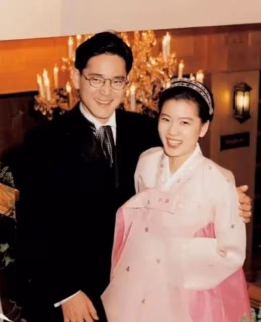第一名媛離婚拿走老公6個億!轉頭包養了影帝?7年了啊……