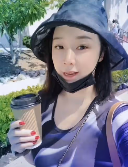 42歲姚芊羽久居美國!未婚和閨蜜同住,曬愜意生活吃穿住行皆奢侈