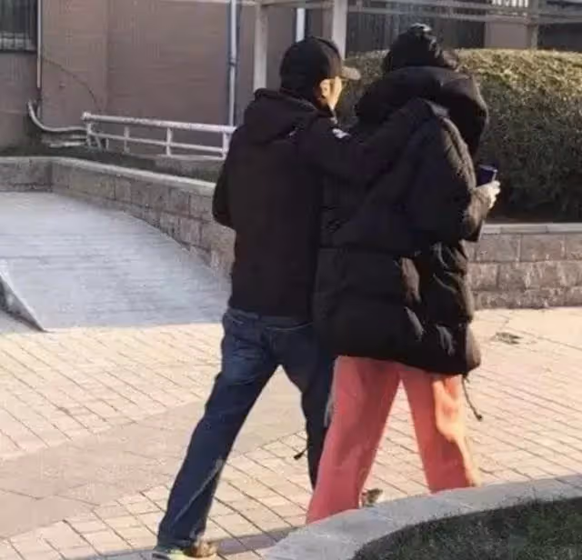 謝霆鋒曾為身高自卑,如今lucas15歲海拔超張柏芝,「優越的身高+完美長相」人生順風順水,網友 :不用擔心了!