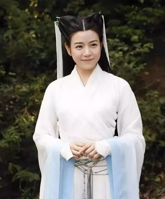 陳妍希「仙女造型」太驚豔!一點也不像當初的「小籠包」:果然瘦身是最快的變美方法