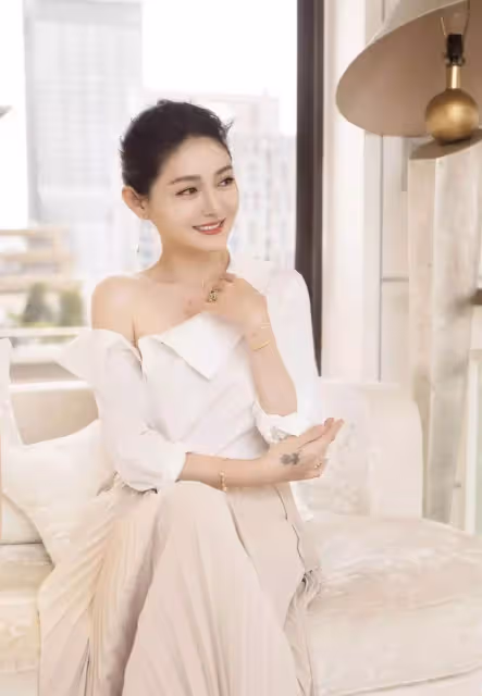 大S年輕時有多美?25歲未P照片曝光,水嫩靈動好出眾,網友:美貌至今難超越