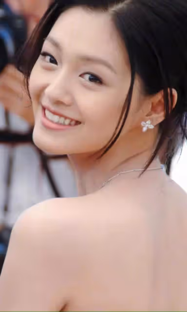 大S年輕時有多美?25歲未P照片曝光,水嫩靈動好出眾,網友:美貌至今難超越