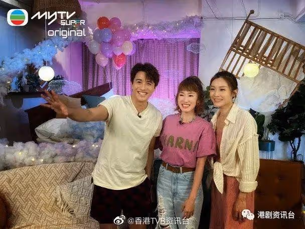 李佳芯睡袍造型上陣!為大家解開夢境之謎