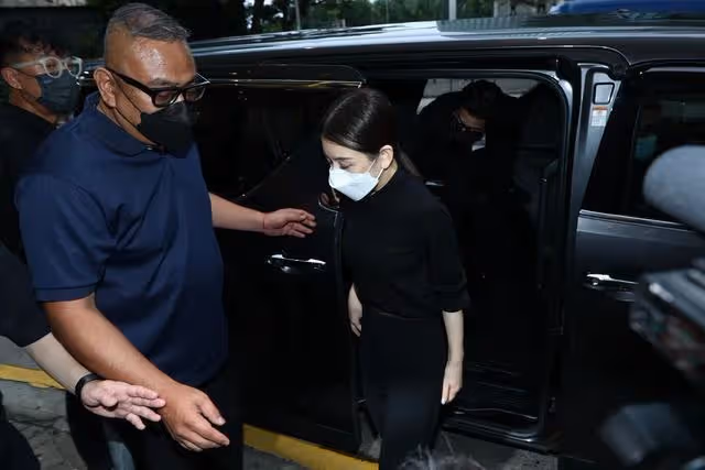 郭富城經理人父親上月離世享壽百齡,天王攜太太女兒致哀場面混亂