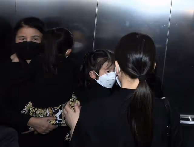 郭富城經理人父親上月離世享壽百齡,天王攜太太女兒致哀場面混亂