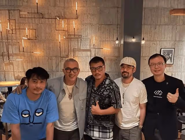 具俊曄開粉絲泳池派對,是在模仿羅志祥?不怕大S吃醋嗎?