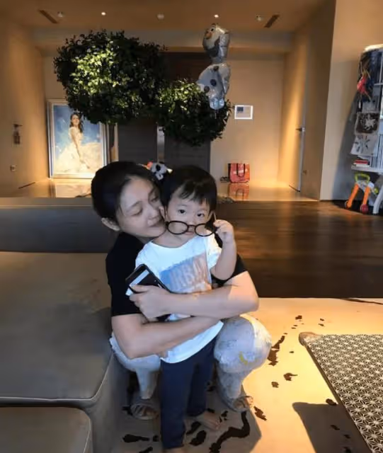 具俊曄開粉絲泳池派對,是在模仿羅志祥?不怕大S吃醋嗎?