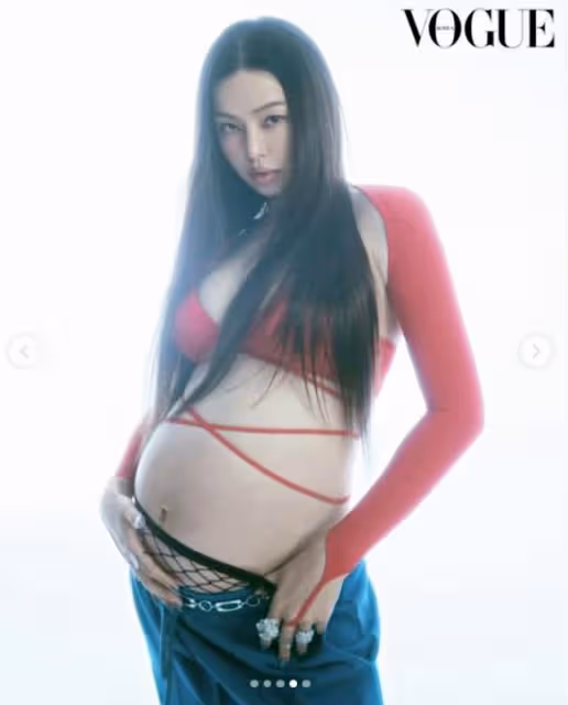 40歲李荷妮挺肚9個月「破格孕期畫報」曝光!性感BRA+迷你裙超辣