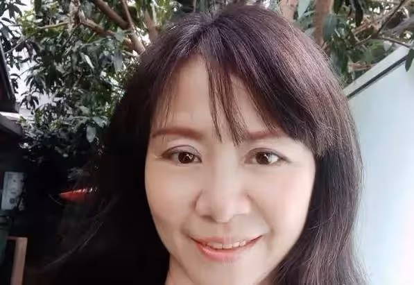單親媽砸50萬開店,養2孩不論風雨,18小時只賺60元,不言放棄淚喊:「請大家給我機會!」網友見菜單:「完全不想進去!」