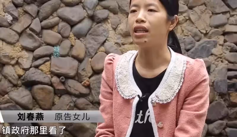 姐姐將老屋賣給殘障弟弟,14年後卻因一則「遷款謠言」反悔,將房偷過戶到兒子名下,結局卻讓她後悔萬分