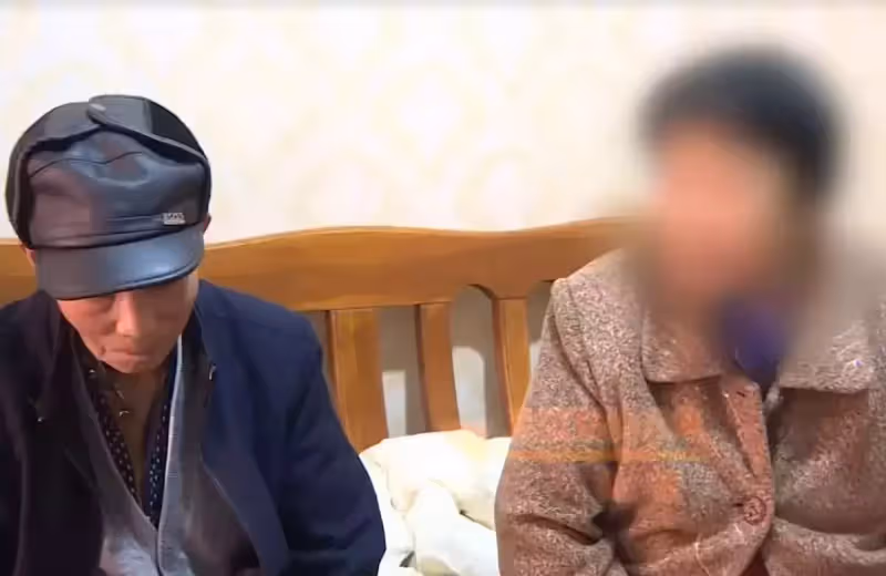 追愛被阻痛罵子女不孝,84歲老人翻爬8樓只為見女友,認識4天就墜入愛河:花光養老錢也心甘情願