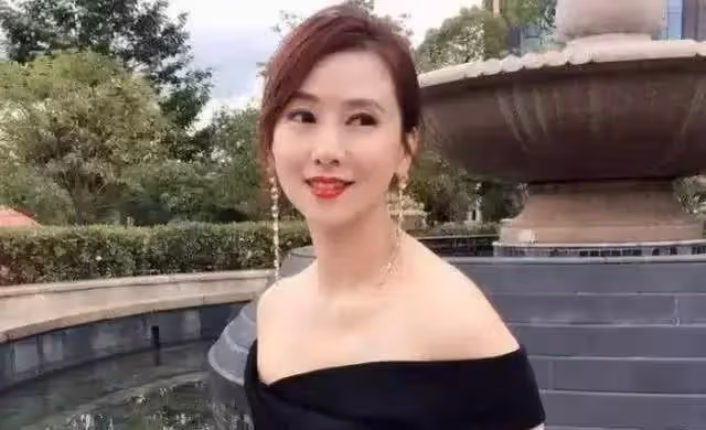 她是人人都想娶的女神!古天樂曾瘋狂「追求」她 51歲成「不老女神」韻味十足