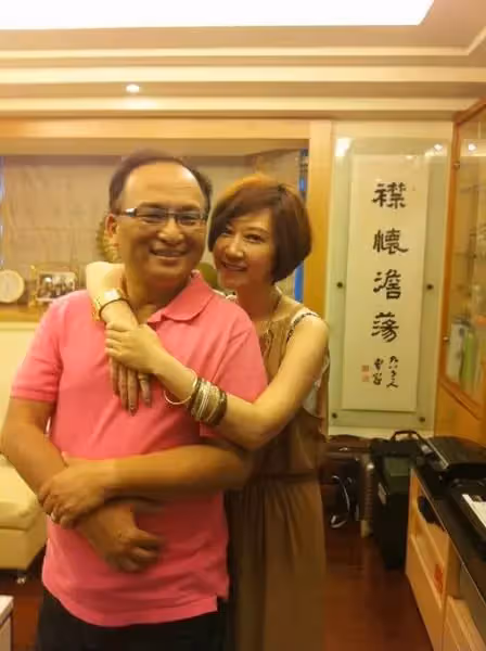 2段婚姻都無緣,孔鏘自責財產霸氣權給前妻,如今3婚枕邊人最謝前妻:生命貴人