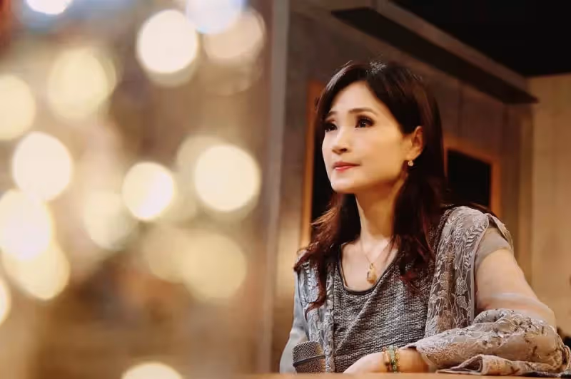 原本差點嫁,方季惟笑曝因一雙鞋子婚事喊卡,慶幸看清對方55歲驚喜曬近況:我有女兒了