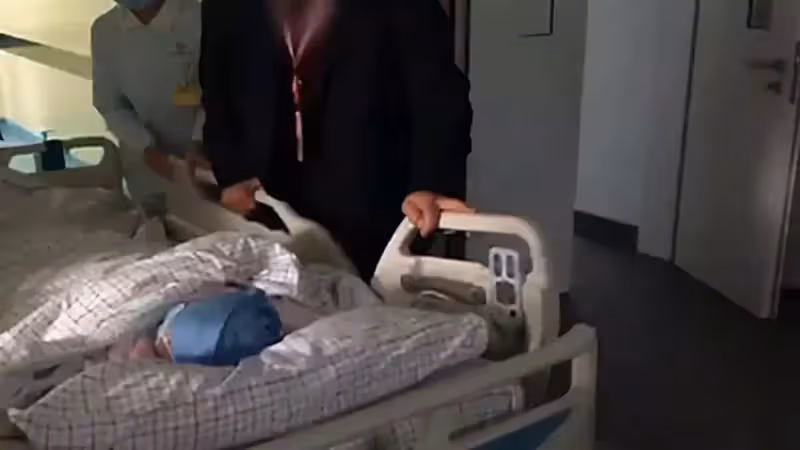 67歲老太得腦梗後「自然受孕」，兒女稱：敢要就斷絕關系，老夫妻堅決生子，如今3年後現狀讓人意外