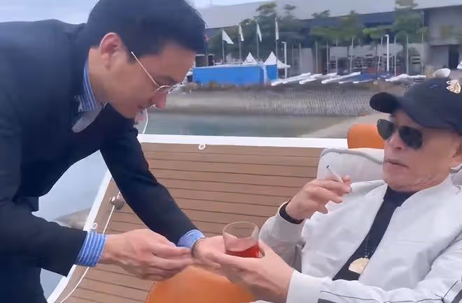 港星鍾發自曝想移居成都!68歲在內地做貿易生意,常出入高檔場所