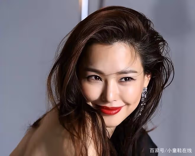 李荷妮14年前奪韓國小姐,形象健美陽光卻被嫌高黑壯+酒窩丑