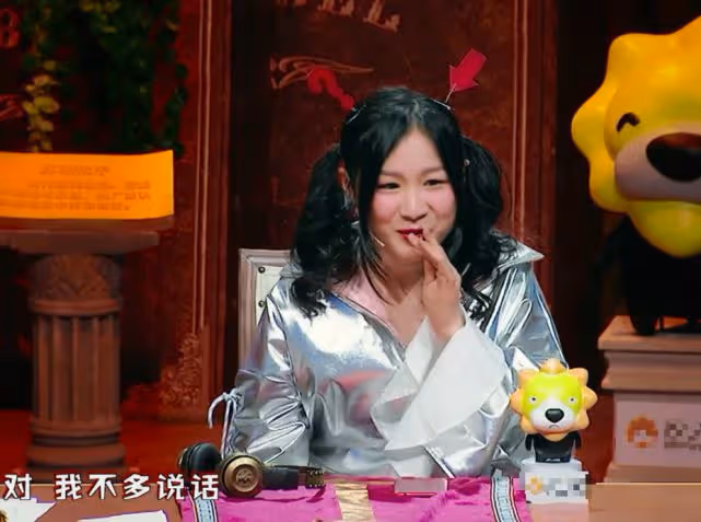 寧靜自曝教訓上海勢利眼大姐，因甜點引發戰爭，一旁金靖不敢說話