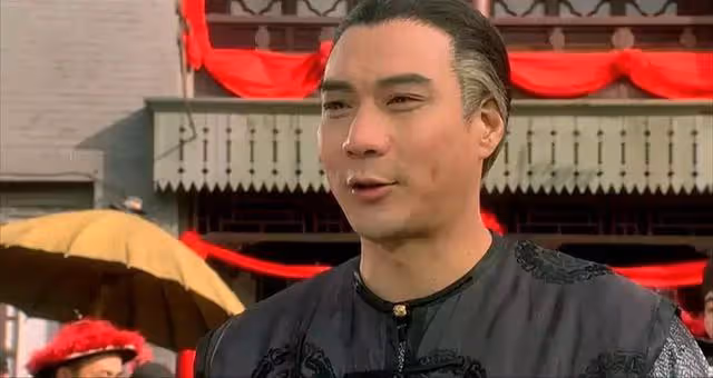 拋妻棄子!71歲老戲骨「娶小30歲嬌妻」還犯下三宗罪 戀上23歲網紅「反被欺騙」私生子也不認他