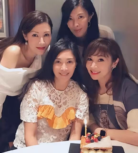 決定要愛惜身體！李嘉欣曾經歷48小時搶救「為保命放棄減肥」　近照曝光發福不少：顯得比李克勤太太健壯