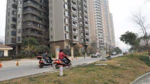 婆婆買房娘家送一輛車,婚禮後婆婆說一句話,兒媳扔掉婚紗回娘家