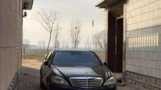 弟弟借一千給孕婦,哥哥說是騙子,次日孕婦找上門後帶來了驚喜