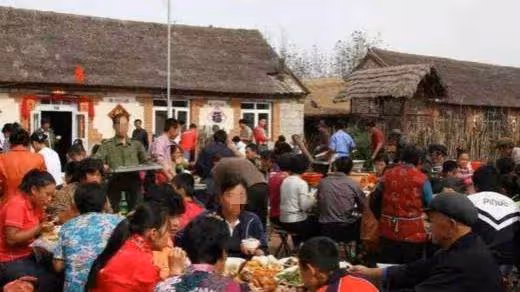新婚夜妻子總說肚子疼,丈夫帶妻子去醫院,醫生說一話丈夫愣住了