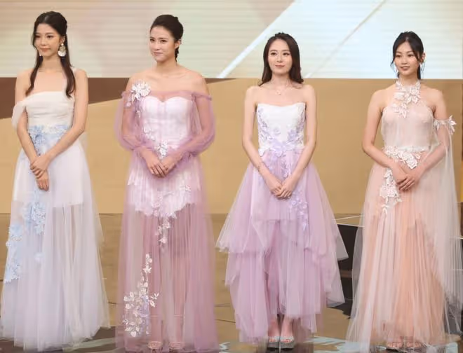 眾星出席TVB節目巡禮,唐詩詠穿弔帶裙意外跌倒,林峯堂妹站C位