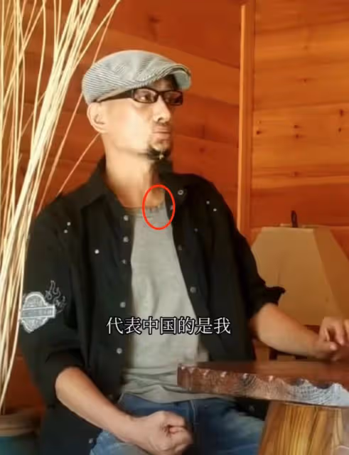 53歲歌手阿寶罕曝光,眉飛色舞講述在日本往事,鬍子拉碴穿破衣服
