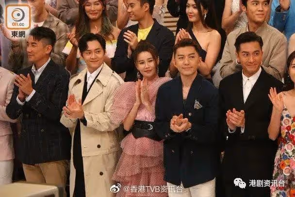 TVB率近百藝人宣傳新劇!視後台上險摔跤上頭條