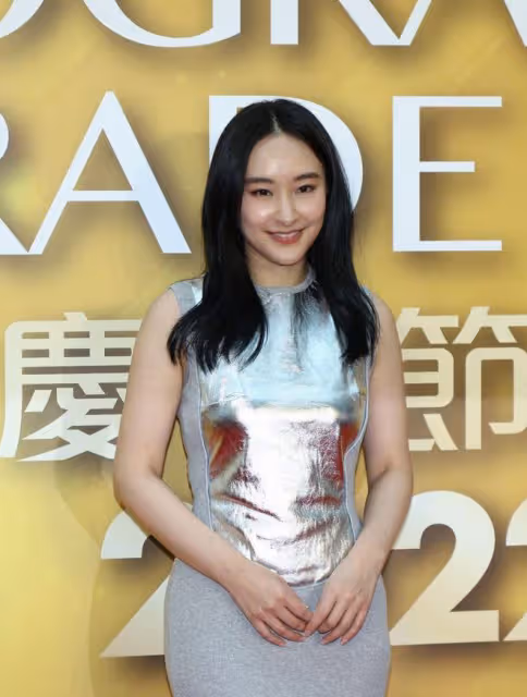TVB節目巡禮紅毯:郭晉安狀態欠佳,唐詩詠摔倒被陳山聰攙扶