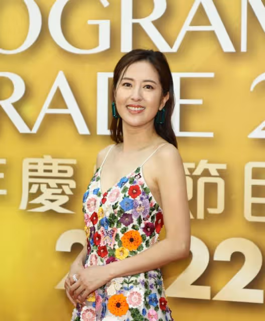 TVB節目巡禮紅毯:郭晉安狀態欠佳,唐詩詠摔倒被陳山聰攙扶