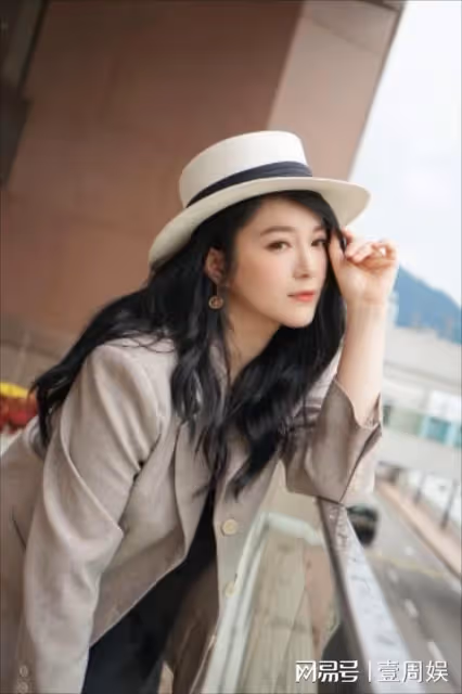 39歲苟芸慧近況曝光,嫁入豪門4年被傳婚變,曾與郭富城傳緋聞