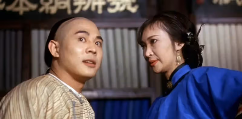 2歲失聰7歲出道養家!傳奇影后「甩謝賢棄秦祥林」二婚嫁圈外夫 今「74歲仍為公益奔波」不惜下跪