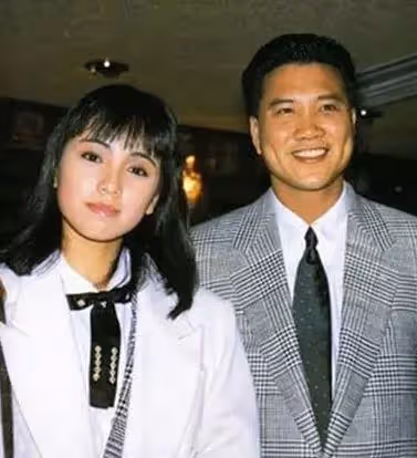 6年師生戀無果！「與鄭伊健相守7年」卻被天后奪愛　後談「小9歲姐弟戀又遭劈腿」今56歲仍單身
