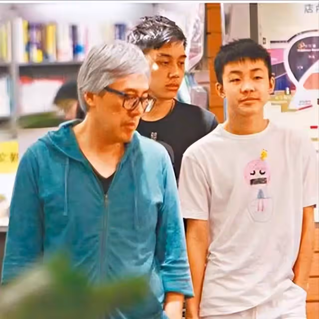 歌手張宇將妻子緊急送醫!太太十一郎遭遇醫療疏忽,藥物過敏致呼吸困難,現已沒有大礙,曾坦言「近些年小病不斷」