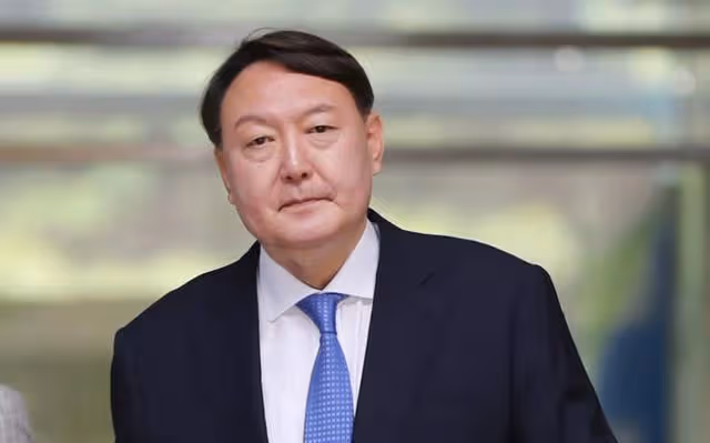 迷戀宋仲基挪用國家公款,朴槿惠被閨蜜牛郎送入獄,如今東山再起